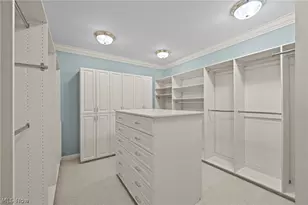 31900 Pinetree Rd, Pepper Pike, OH 44124 - Photo 23