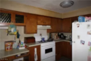 409-411 W Church St, Orrville, OH 44667 - Photo 5