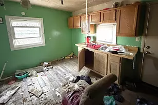 16901 Ridgeton Dr, Loveland, OH 44128 - Photo 3