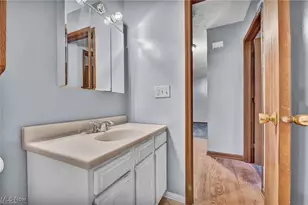 4298 S Main St, Akron, OH 44319 - Photo 15