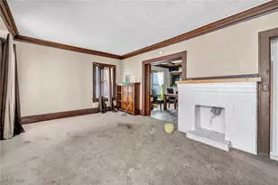 978 Delia Ave, Akron, OH 44320 - Photo 7