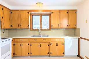 2224 Tennyson St NW, Massillon, OH 44646 - Photo 9