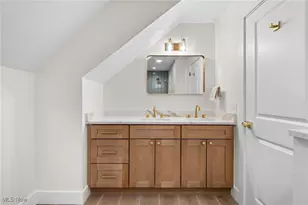 7421 Herman Ave, Loveland, OH 44102 - Photo 29