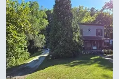 958 Central Avenue, Bellaire, OH 43906 - Photo 1