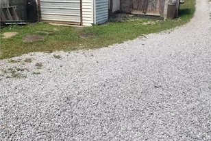 958 Central Ave, Bellaire, OH 43906 - Photo 3