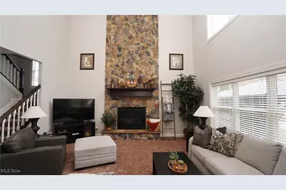 1405 Hidden Lake Boulevard, Akron, OH 44312 - Photo 9