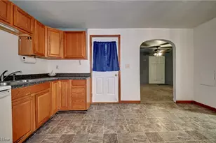 318 Bank St, Dennison, OH 44621 - Photo 13