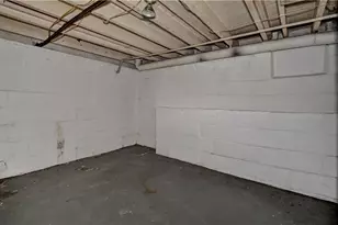 318 Bank St, Dennison, OH 44621 - Photo 11