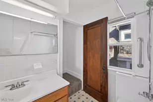 888 Beardsley St, Akron, OH 44311 - Photo 33