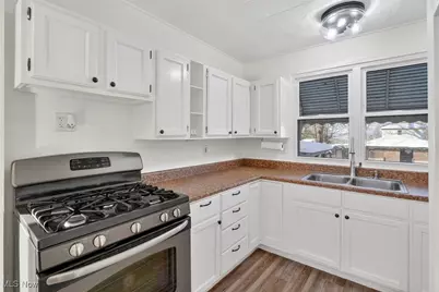 888 Beardsley Street, Akron, OH 44311 - Photo 19