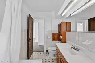 888 Beardsley St, Akron, OH 44311 - Photo 31