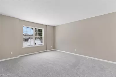 410 Columbine Avenue, Akron, OH 44312 - Photo 7