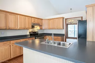 652 Marsh Way, Brunswick, OH 44212 - Photo 9