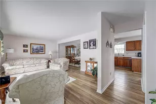 452 Brambleside Dr, Brunswick, OH 44212 - Photo 5