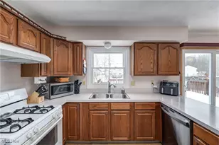 452 Brambleside Dr, Brunswick, OH 44212 - Photo 13