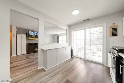 868 Tollis Parkway #A-L, Grandview Heights, OH 44147 - Photo 13