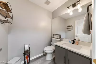 868 Tollis Parkway #A-L, Grandview Heights, OH 44147 - Photo 19