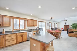 820 Lawrence Dr, Wadsworth, OH 44281 - Photo 11