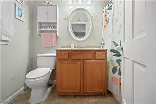 579 West St, Wadsworth, OH 44281 - Photo 17