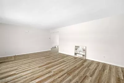 8736 Easy Street NW, Massillon, OH 44646 - Photo 5