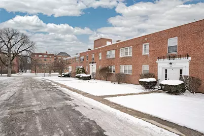 3271 Warrensville Center Road #8B, Huber Heights, OH 44122 - Photo 3