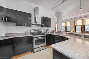 2077 E 4th St, Loveland, OH 44115 - Photo 5