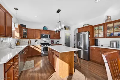 104 Bentwood Drive, Chardon, OH 44024 - Photo 11