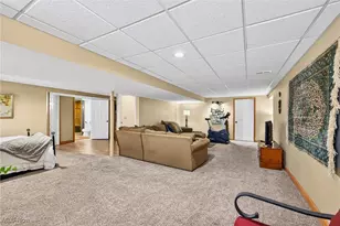 104 Bentwood Dr, Chardon, OH 44024 - Photo 37