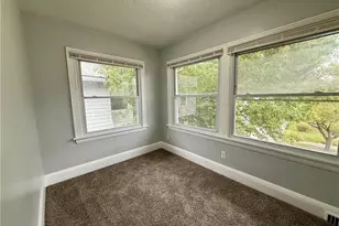 810 Thayer St, Akron, OH 44310 - Photo 11