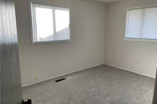 88 N Carpenter Rd, Brunswick, OH 44212 - Photo 9