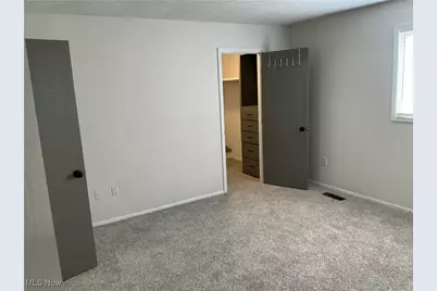 88 N Carpenter Road, Brunswick, OH 44212 - Photo 7