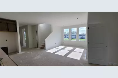 7824 Harley Hills Drive, North Royalton, OH 44133 - Photo 9