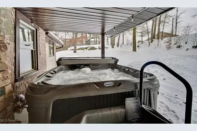 5796 St Rt 250, Beach City, OH 44608 - Photo 5