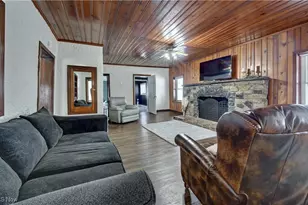 5796 St Rt 250, Beach City, OH 44608 - Photo 15