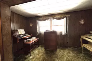 346 E 8th St, East Liverpool, OH 43920 - Photo 3