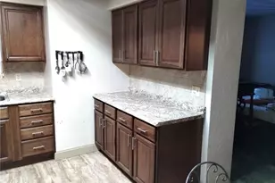 346 E 8th St, East Liverpool, OH 43920 - Photo 5