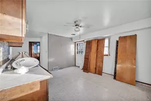 14750 Schreiber Rd, Maple Heights, OH 44137 - Photo 15