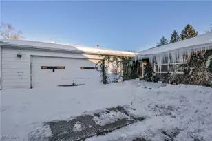 14750 Schreiber Rd, Maple Heights, OH 44137 - Photo 3