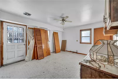 14750 Schreiber Road, Maple Heights, OH 44137 - Photo 7