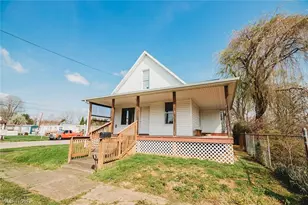 216 Blennerhassett Ave, Belpre, OH 45714 - Photo 41