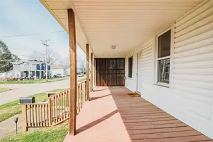 216 Blennerhassett Ave, Belpre, OH 45714 - Photo 39