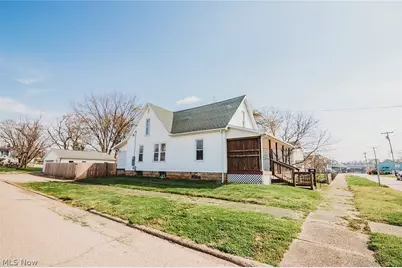 216 Blennerhassett Avenue, Belpre, OH 45714 - Photo 3