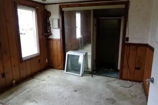 590 Flora Ave, Akron, OH 44314 - Photo 7