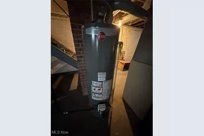 15915 Cloverside Avenue, Loveland, OH 44128 - Photo 19