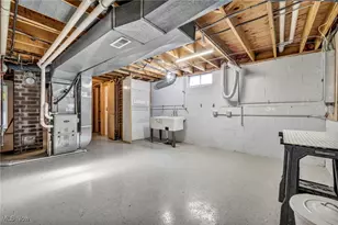 5770 N Crossview Rd, Green Hills, OH 44131 - Photo 37