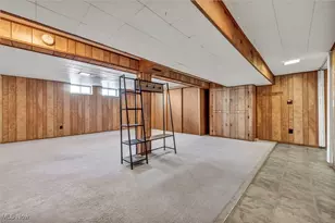 5770 N Crossview Rd, Green Hills, OH 44131 - Photo 33