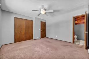 5770 N Crossview Rd, Green Hills, OH 44131 - Photo 21