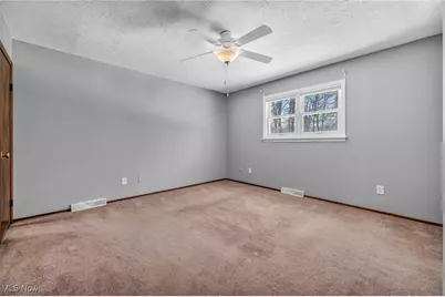 5770 N Crossview Road, Green Hills, OH 44131 - Photo 23