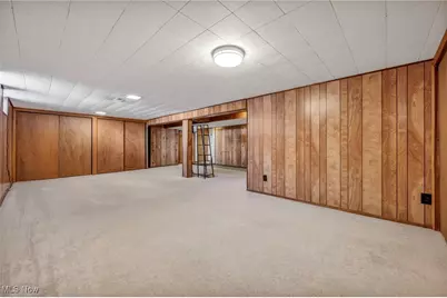 5770 N Crossview Road, Green Hills, OH 44131 - Photo 35