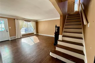 11011 Wallingford Ave, Garfield Heights, OH 44125 - Photo 5